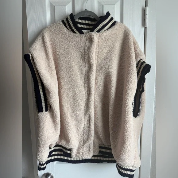 FREE PEOPLE Pep Rally Teddy Poncho Jacket Oversized Fur Sherpa Sleeveless Cream - Picture 4 of 9